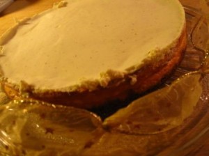 Saffranscheesecake på pepparkaksbotten