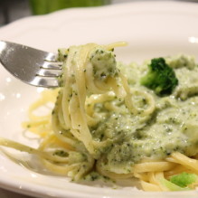 pastasås vegetarisk broccoli ost